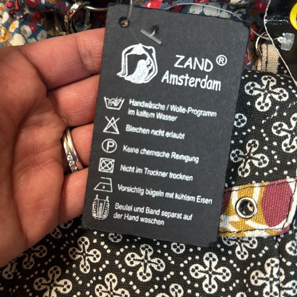 Beautiful Zand Reversible Skirts w/ Purse Fits Small/Medium